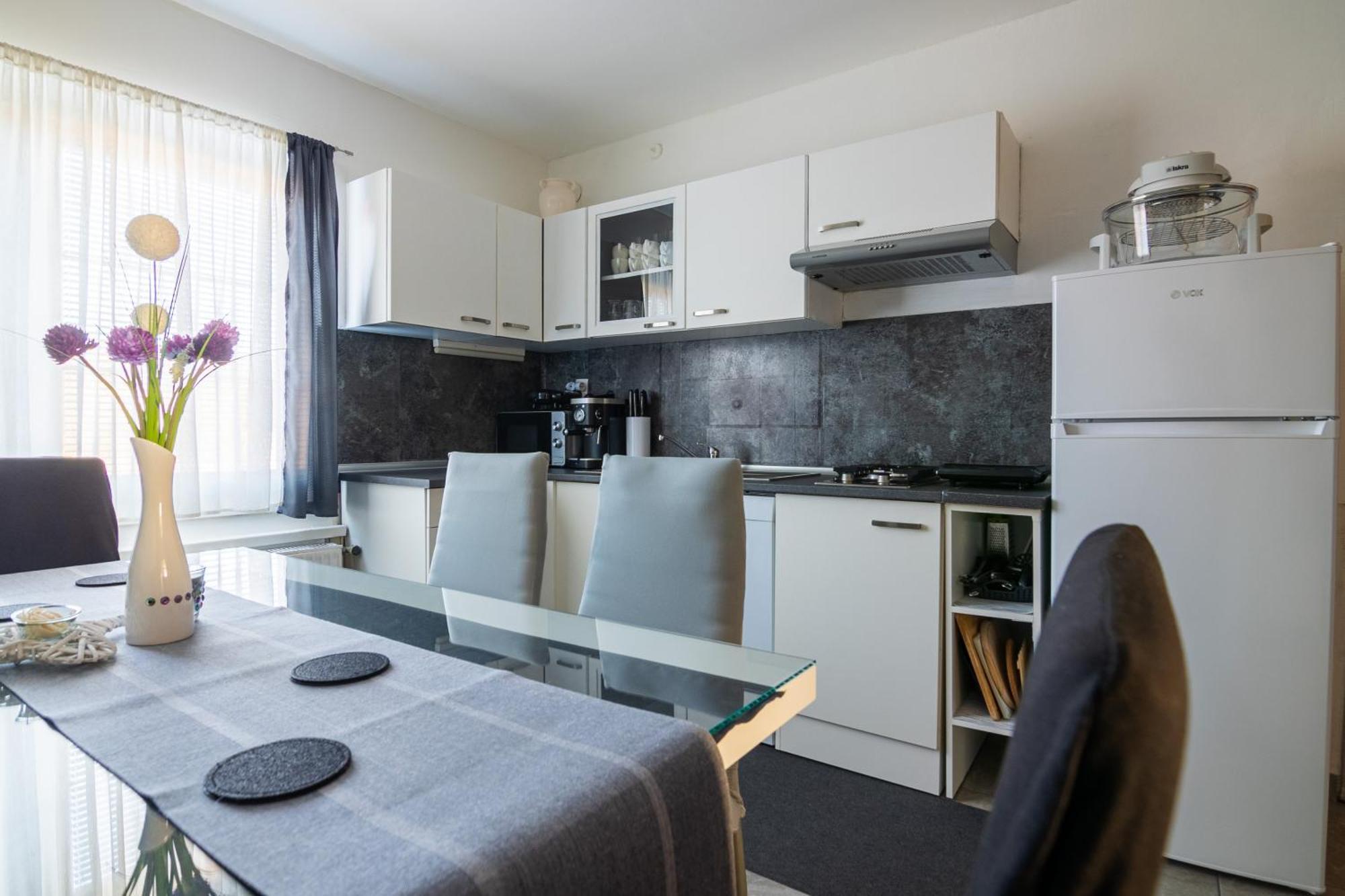 Apartma Ella Lovrenc na Pohorju Exterior foto